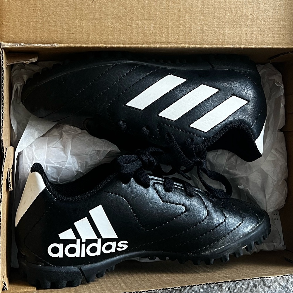 Adidas Kids Goletto VII TF J Scoccer Shoes Size 11K Style FV8710